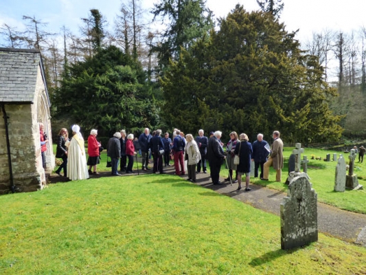 Bishop Sarah meets parishoners 3
