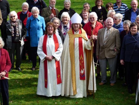 Parishoners meet Bishop Sarah (Group 2)